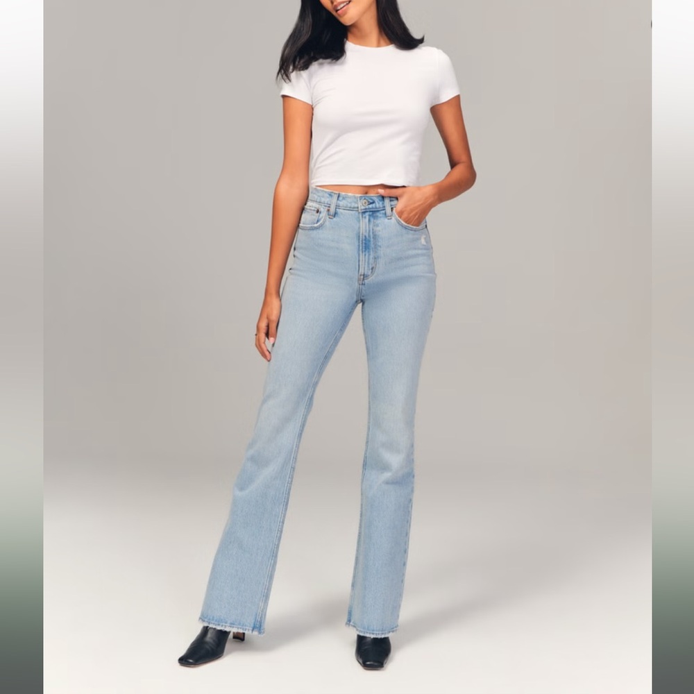 Abercrombie The Vintage Flare High Rise Jeans 26 L